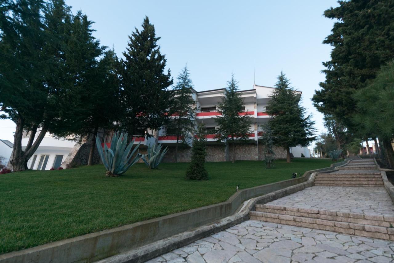 Chateau Linza Resort Tirana Exterior photo