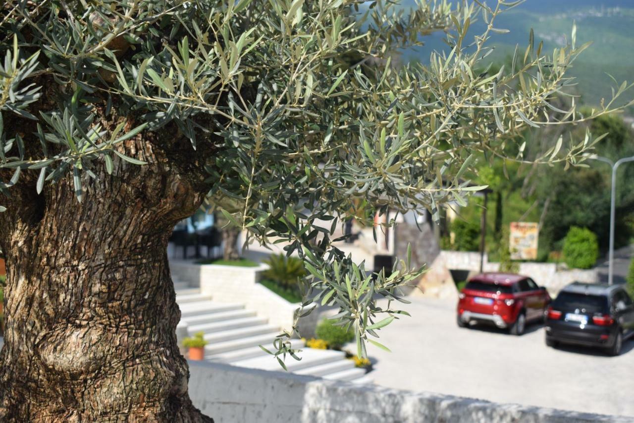 Chateau Linza Resort Tirana Exterior photo